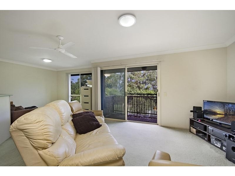4/31 Simpsons Road, Elanora QLD 4221