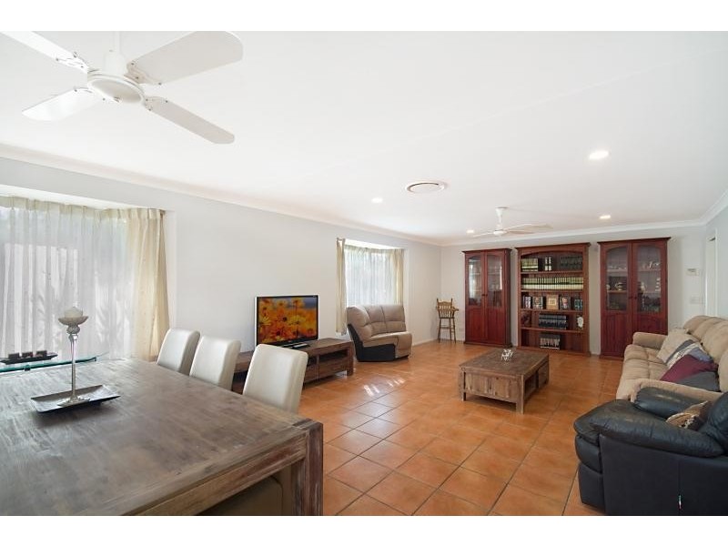 2 Billabong Court, Currumbin Waters QLD 4223