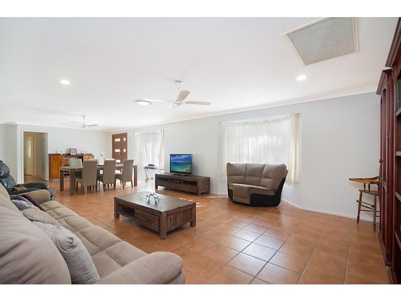 2 Billabong Court, Currumbin Waters QLD 4223