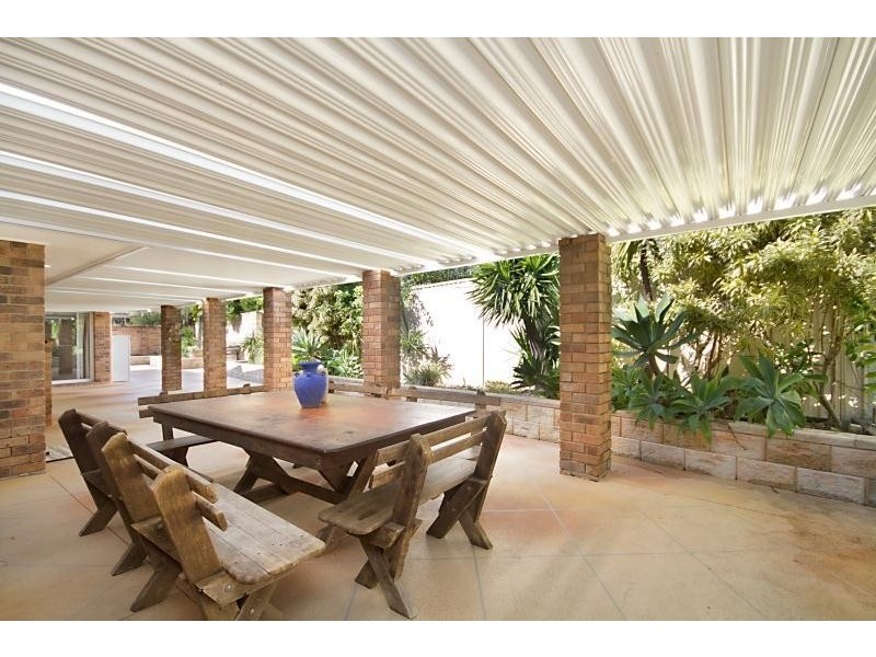 2 Billabong Court, Currumbin Waters QLD 4223