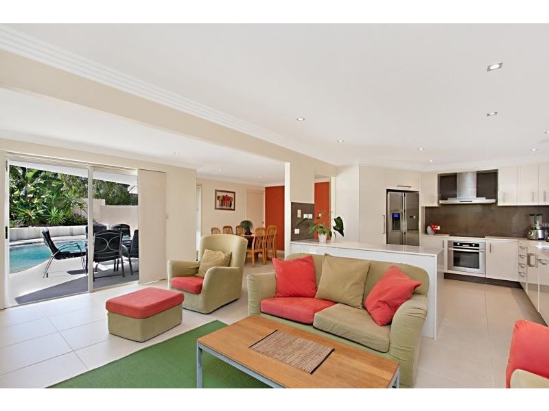 52 Jarrahdale Drive, Elanora QLD 4221