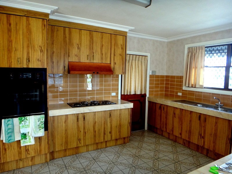 23 Binda Avenue, Bundall QLD 4217