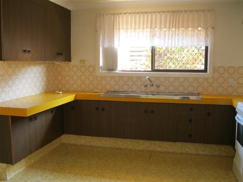 68 Philippine Parade, Palm Beach QLD 4221