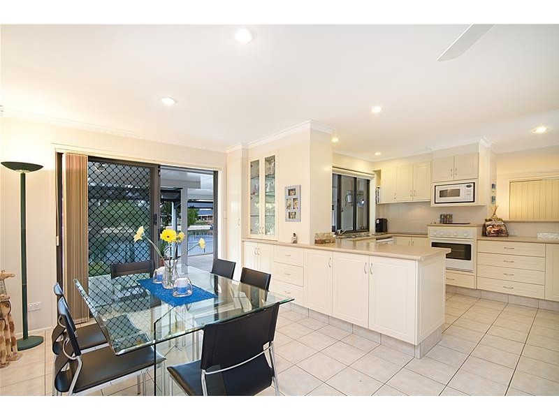 128 Melaleuca Drive, Palm Beach QLD 4221