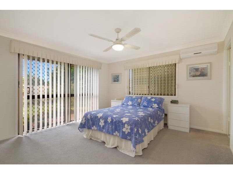 16 Sequoia Close, Elanora QLD 4221