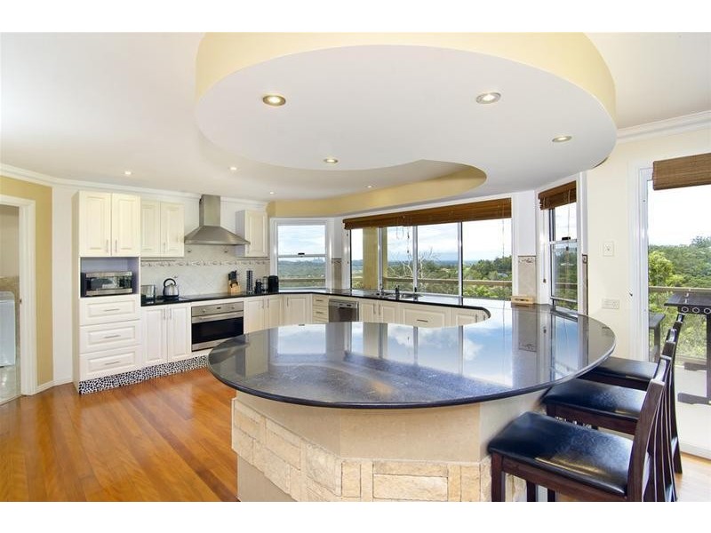 11 Buckingham Way, Elanora QLD 4221