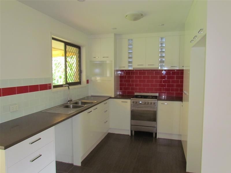 6 Spindle Street, Palm Beach QLD 4221