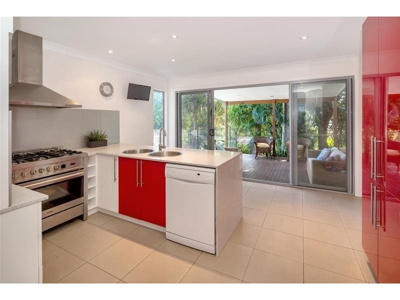 1 Key West, Broadbeach Waters QLD 4218