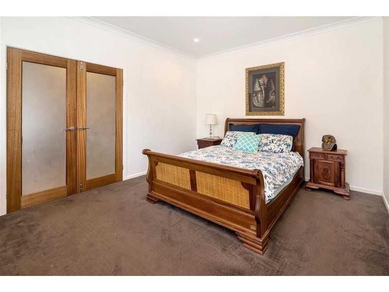 1 Key West, Broadbeach Waters QLD 4218