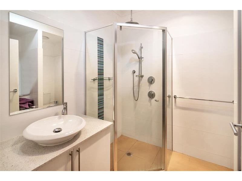 1 Key West, Broadbeach Waters QLD 4218