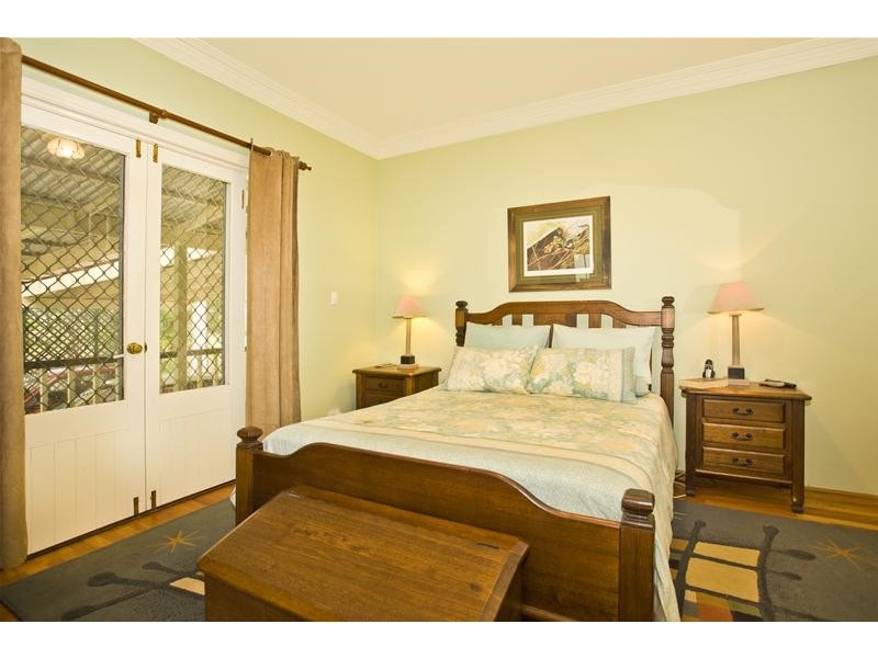 4 Jedda Street, Tallebudgera QLD 4228