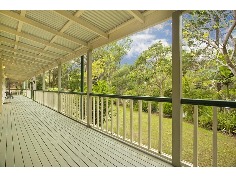 4 Jedda Street, Tallebudgera QLD 4228