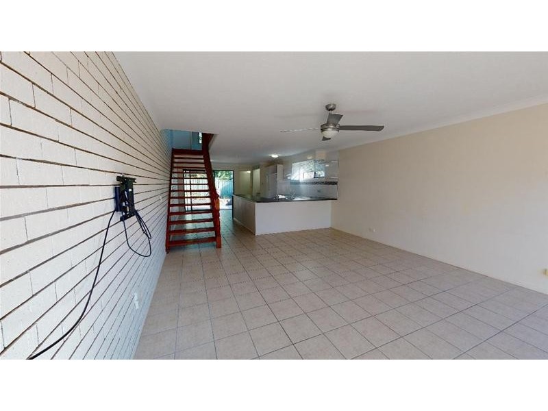 21/105 Christine Avenue, Burleigh Waters QLD 4220