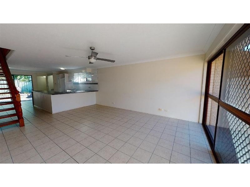 21/105 Christine Avenue, Burleigh Waters QLD 4220