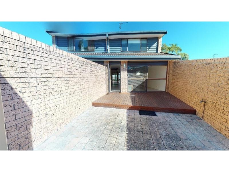 21/105 Christine Avenue, Burleigh Waters QLD 4220