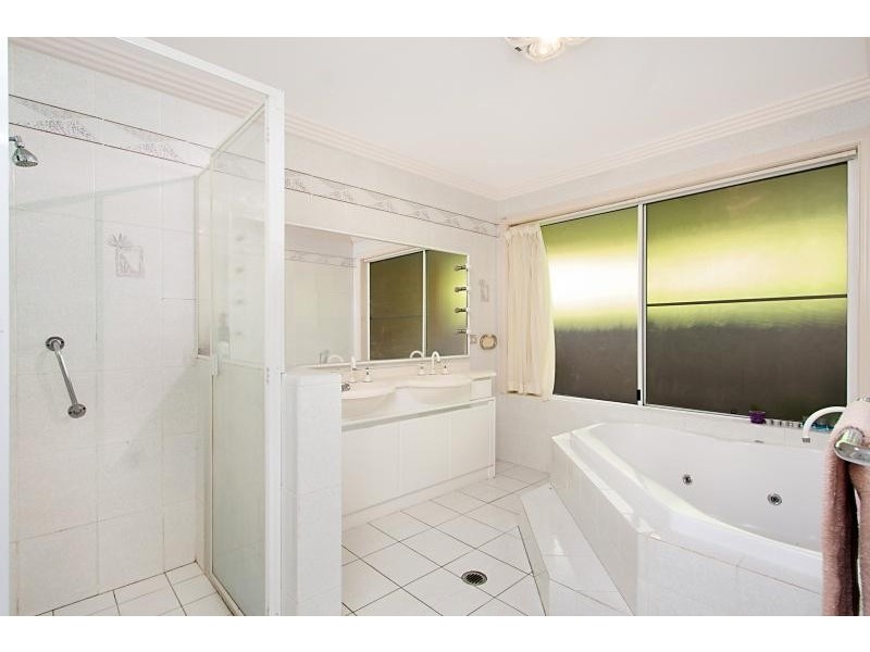 1 Balcatta Court, Elanora QLD 4221