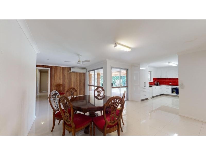 10 Benaroon Court, Tallebudgera Valley QLD 4228