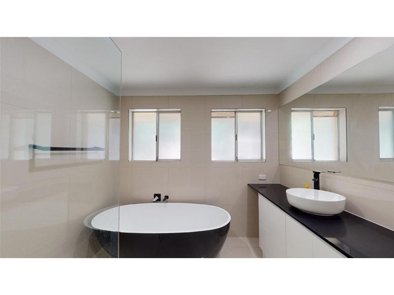 10 Benaroon Court, Tallebudgera Valley QLD 4228