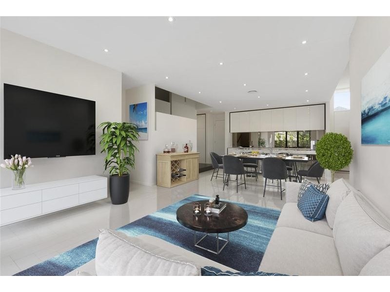 2/9 Magnoli Circuit, Palm Beach QLD 4221