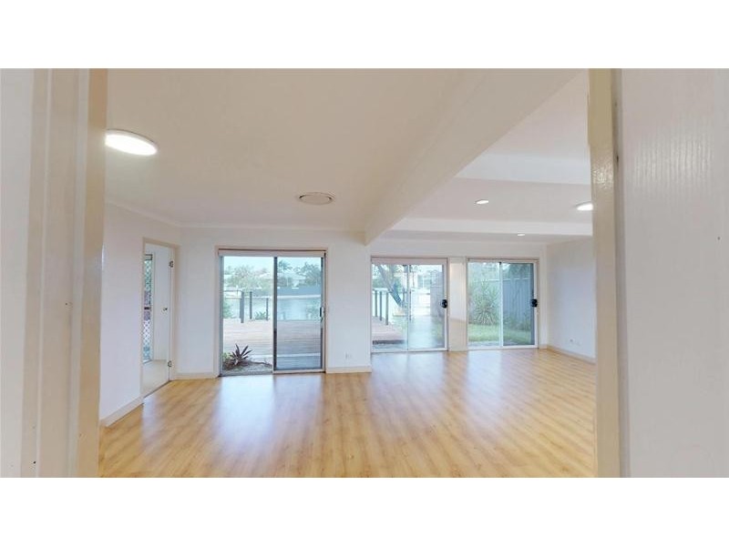 124 Salerno Street, Surfers Paradise QLD 4217