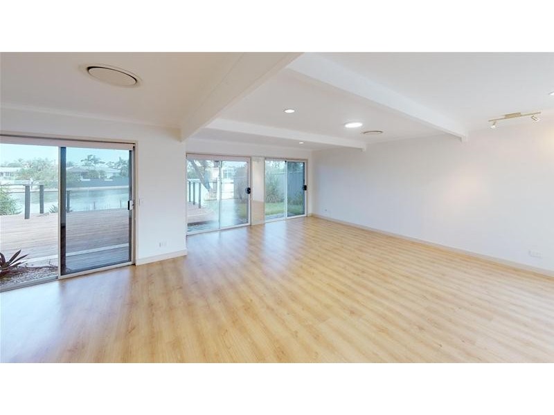 124 Salerno Street, Surfers Paradise QLD 4217