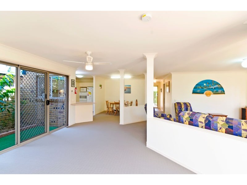 10 Typha Place, Elanora QLD 4221