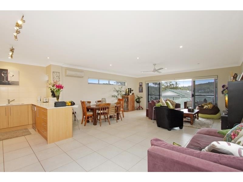 8/61 Tallebudgera Drive, Palm Beach QLD 4221