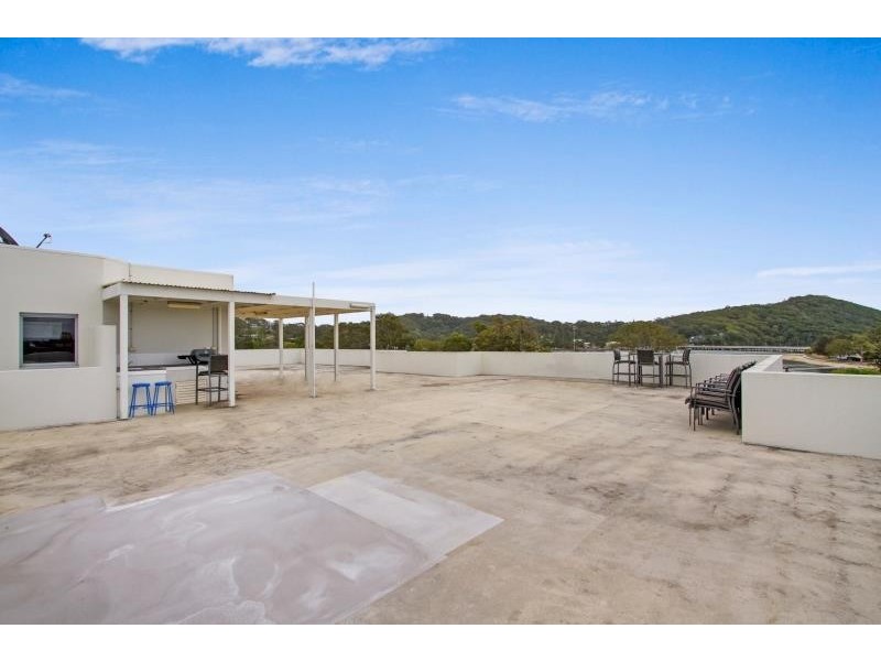 8/61 Tallebudgera Drive, Palm Beach QLD 4221