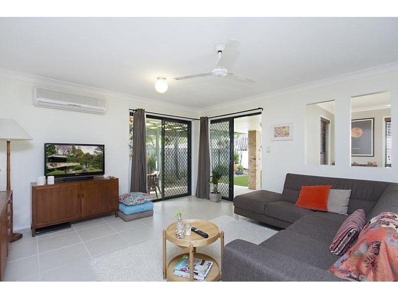 6 Goldvilla Drive, Elanora QLD 4221