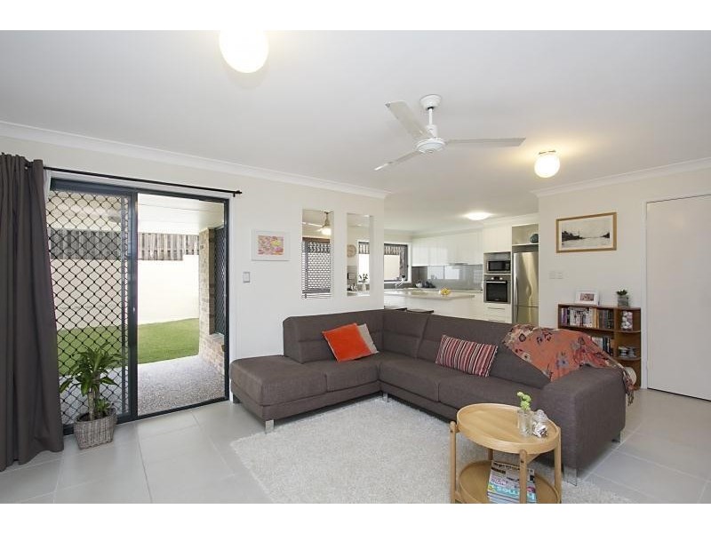 6 Goldvilla Drive, Elanora QLD 4221