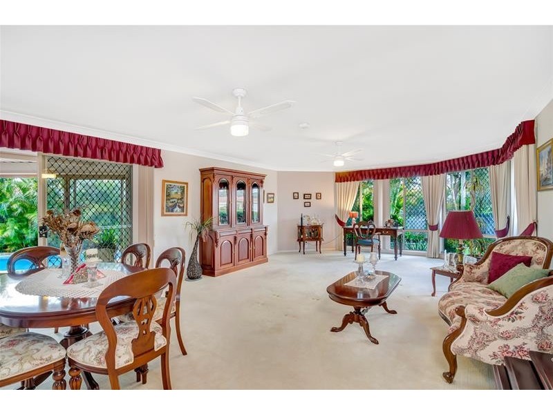 5 Damson Place, Elanora QLD 4221