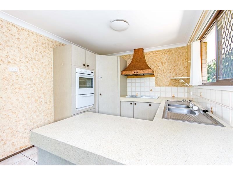 17 Auk  Avenue, Burleigh Waters QLD 4220