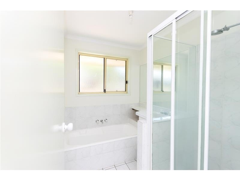 38 Rees Court, Elanora QLD 4221