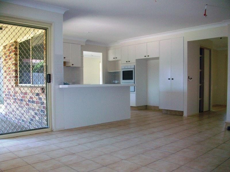 4 Chippendale Crescent, Currumbin Waters QLD 4223