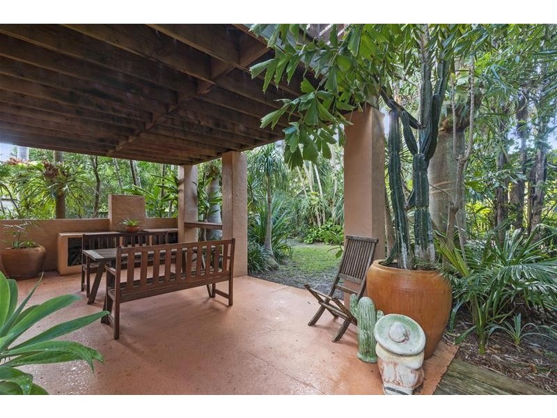 17 Matilda Street, Burleigh Heads QLD 4220