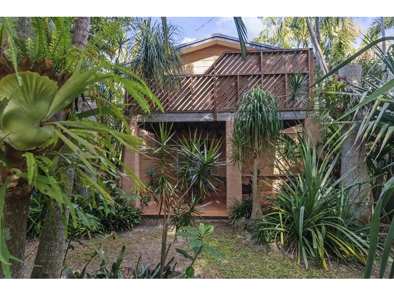 17 Matilda Street, Burleigh Heads QLD 4220