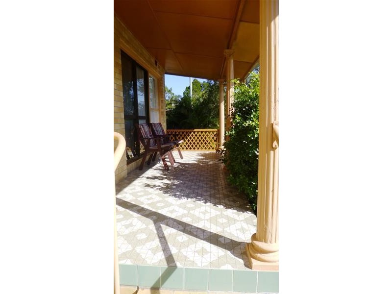 48 Fifth Avenue, Palm Beach QLD 4221