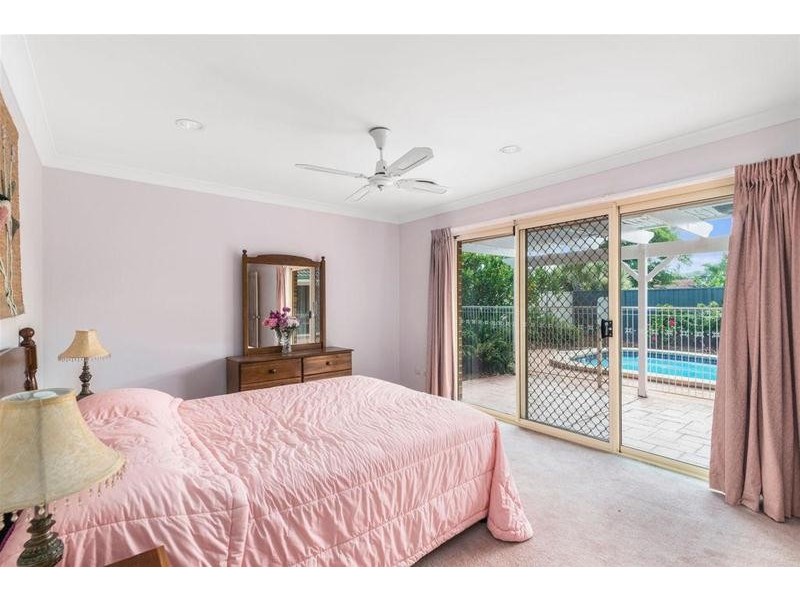 118 Bienvenue Drive, Currumbin Waters QLD 4223