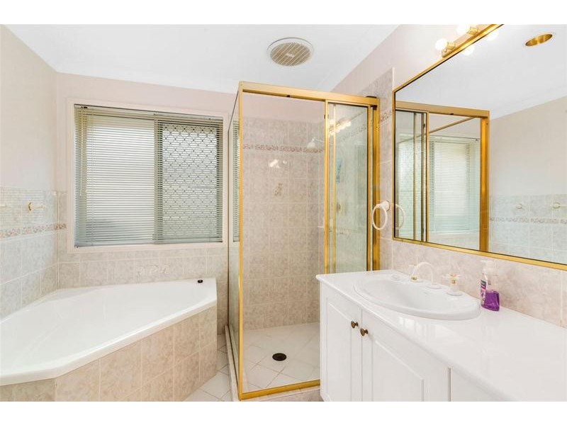 118 Bienvenue Drive, Currumbin Waters QLD 4223