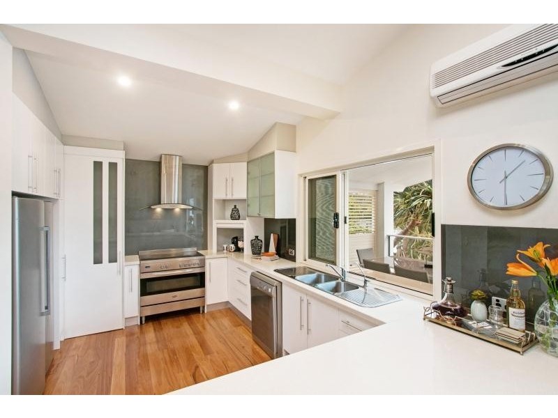 34 Riverside Drive, Currumbin Waters QLD 4223