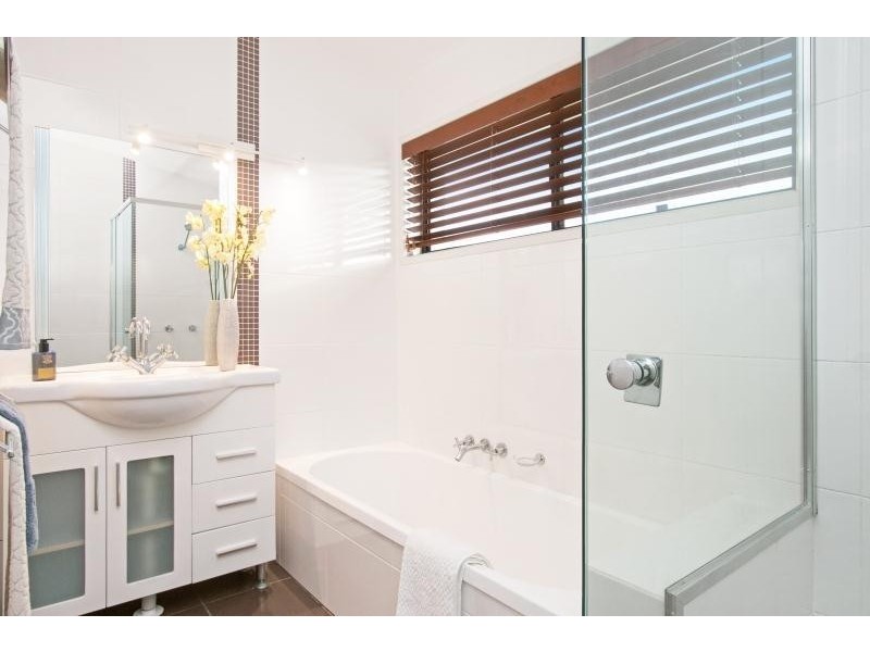 34 Riverside Drive, Currumbin Waters QLD 4223