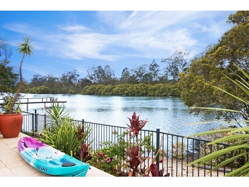 34 Riverside Drive, Currumbin Waters QLD 4223