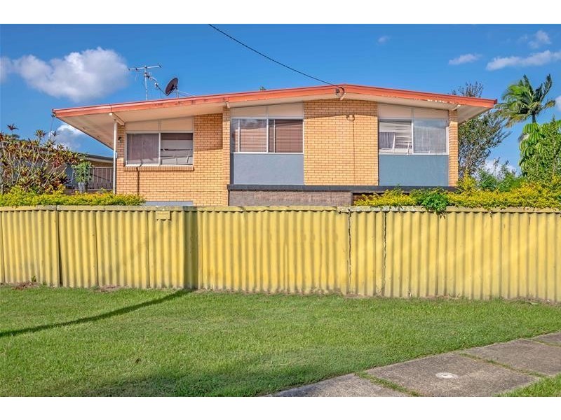 1 Leyte Avenue, Palm Beach QLD 4221
