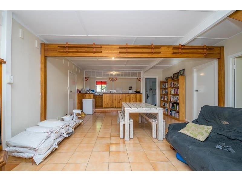 1 Leyte Avenue, Palm Beach QLD 4221