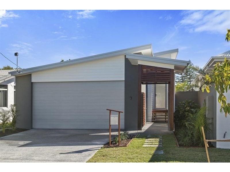 61B Twenty Fifth Avenue, Palm Beach QLD 4221