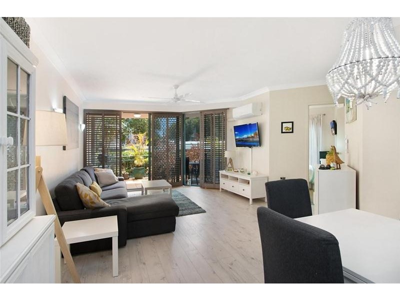 111/955 Gold Coast Highway, Palm Beach QLD 4221