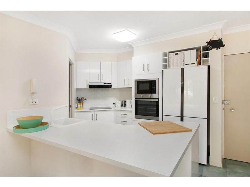 111/955 Gold Coast Highway, Palm Beach QLD 4221