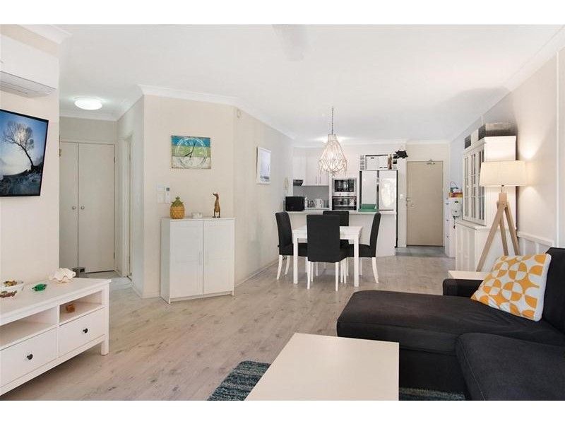 111/955 Gold Coast Highway, Palm Beach QLD 4221