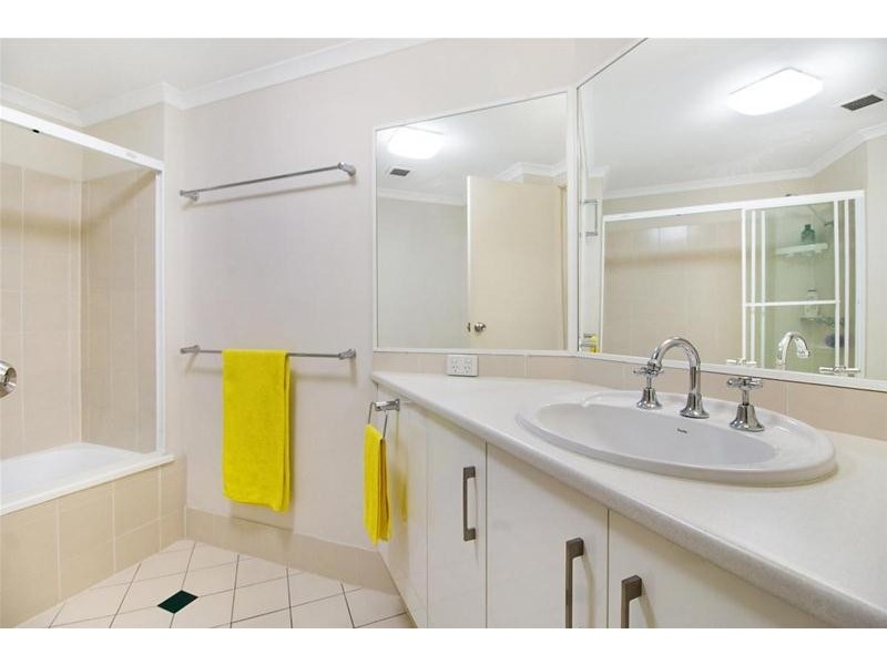 111/955 Gold Coast Highway, Palm Beach QLD 4221