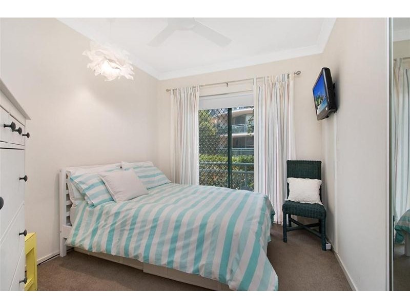 111/955 Gold Coast Highway, Palm Beach QLD 4221